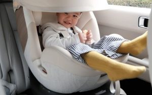 Có nên thuê ghế ngồi ô tô trẻ em?